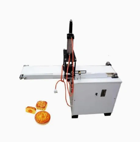 Машина за обликовање Моонцаке-а